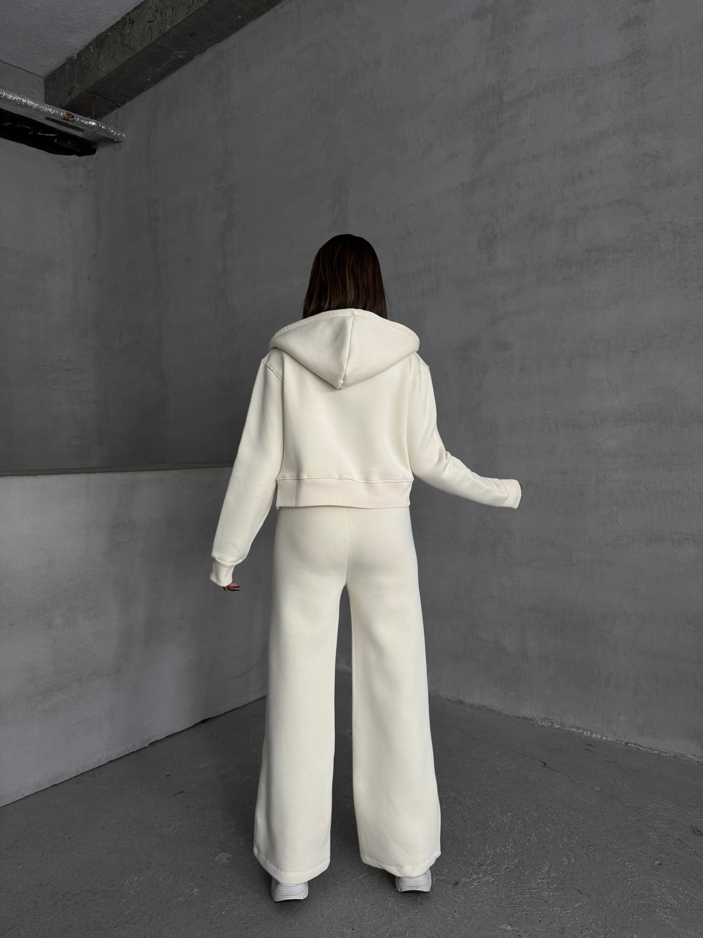 CROPPED SUIT (CREME)